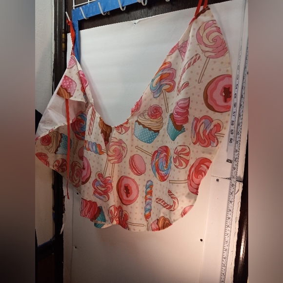 Handmade Fabric Pattern Sweets Christmas Holidays White 14 1/2 x 9 Tree Skirt - Picture 8 of 8